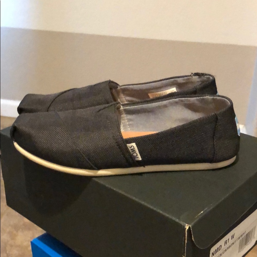 Black Toms